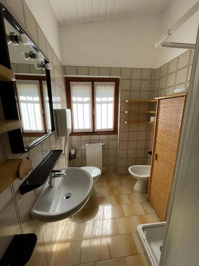 La Cascina Vista Lago Apartment Como 0*,  Italy